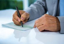 Finding the best Cheque Bounce Lawyer for Dwarka Court best Cheque Bounce Lawyer for Dwarka Court