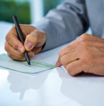 Finding the best Cheque Bounce Lawyer for Dwarka Court best Cheque Bounce Lawyer for Dwarka Court